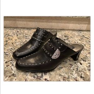 Brighton Black Leather Mule Slides Clogs 7M NWOB